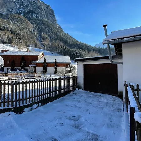 Apartment Gemuetliche Mit Traditionellem Trittofen